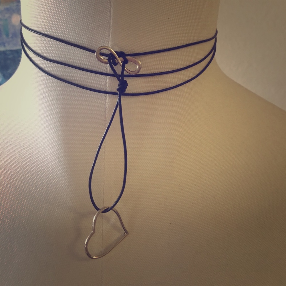 Leather Black choker💋💋💃