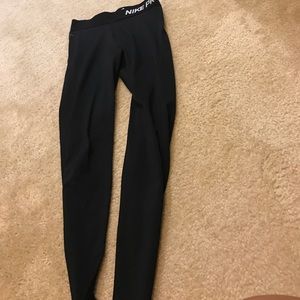 Nike Pro. Leggings