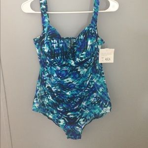 Croft & Barrow size 16 Swimsuit! NWT!