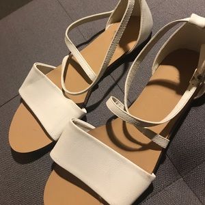 Sandals brand new size 6