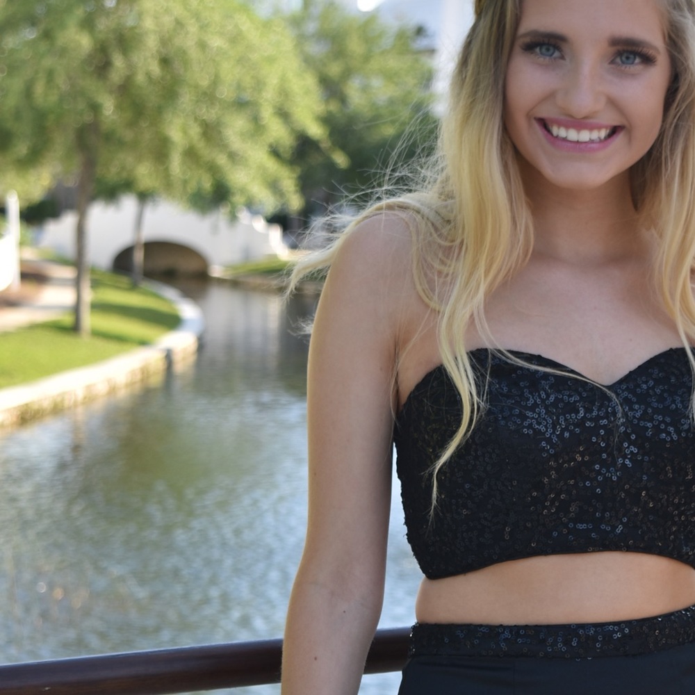 Two piece Prom Dress - Picture 4 of 4