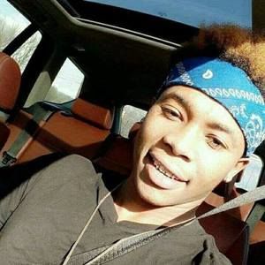 Meet your Posher, Tee