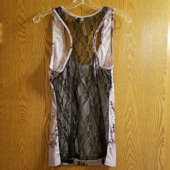 Eyeshadow Razorback Floral Tank Top - Picture 2 of 3