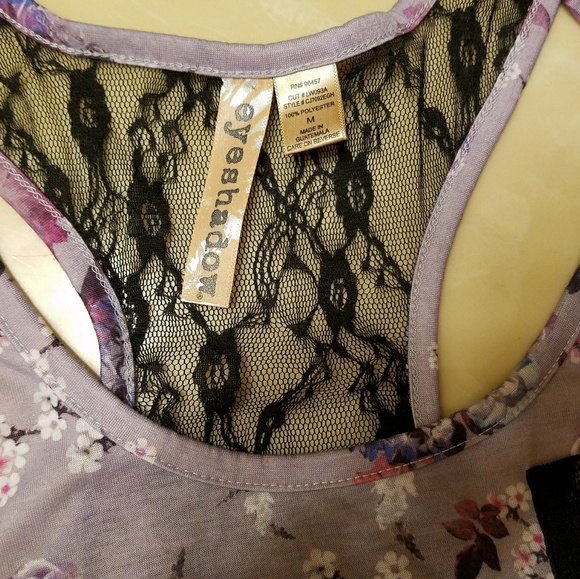 Eyeshadow Razorback Floral Tank Top - Picture 3 of 3