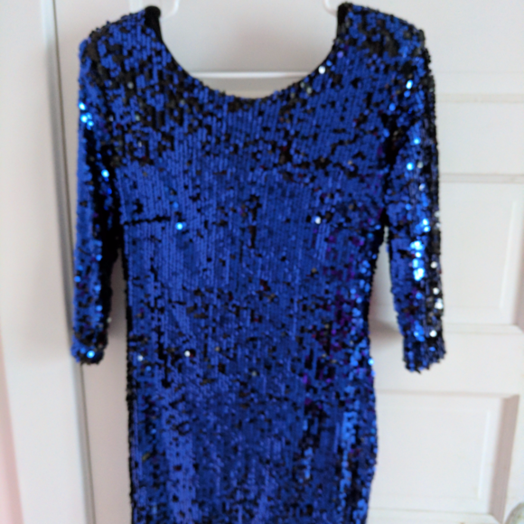 Blaque Label Dresses & Skirts - Blaque Label Sequin NYE Dress