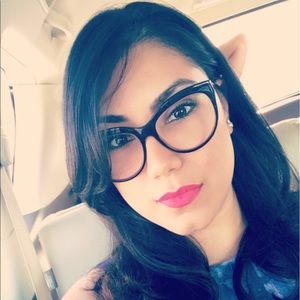 Meet your Posher, Brisa