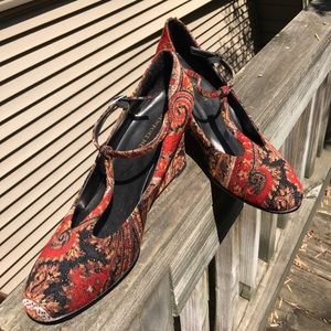 Head turning Mary Jane wedges