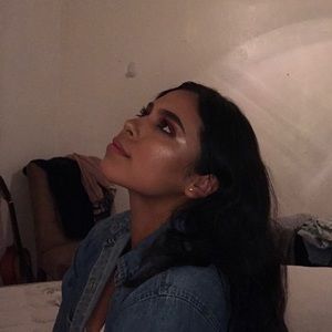 Meet your Posher, Lucy