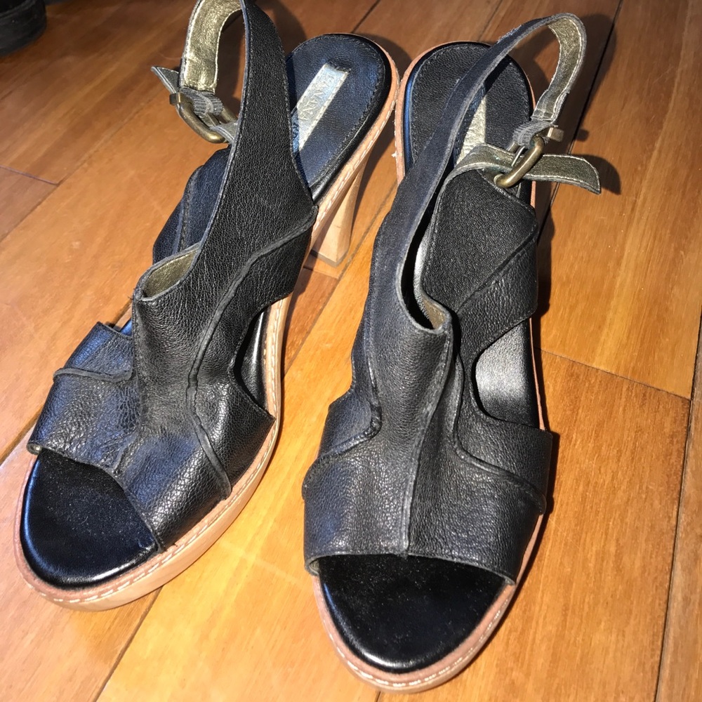 Cute black pleather heeled sandal