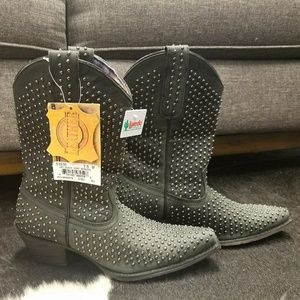 Laredo Cowboy Boots