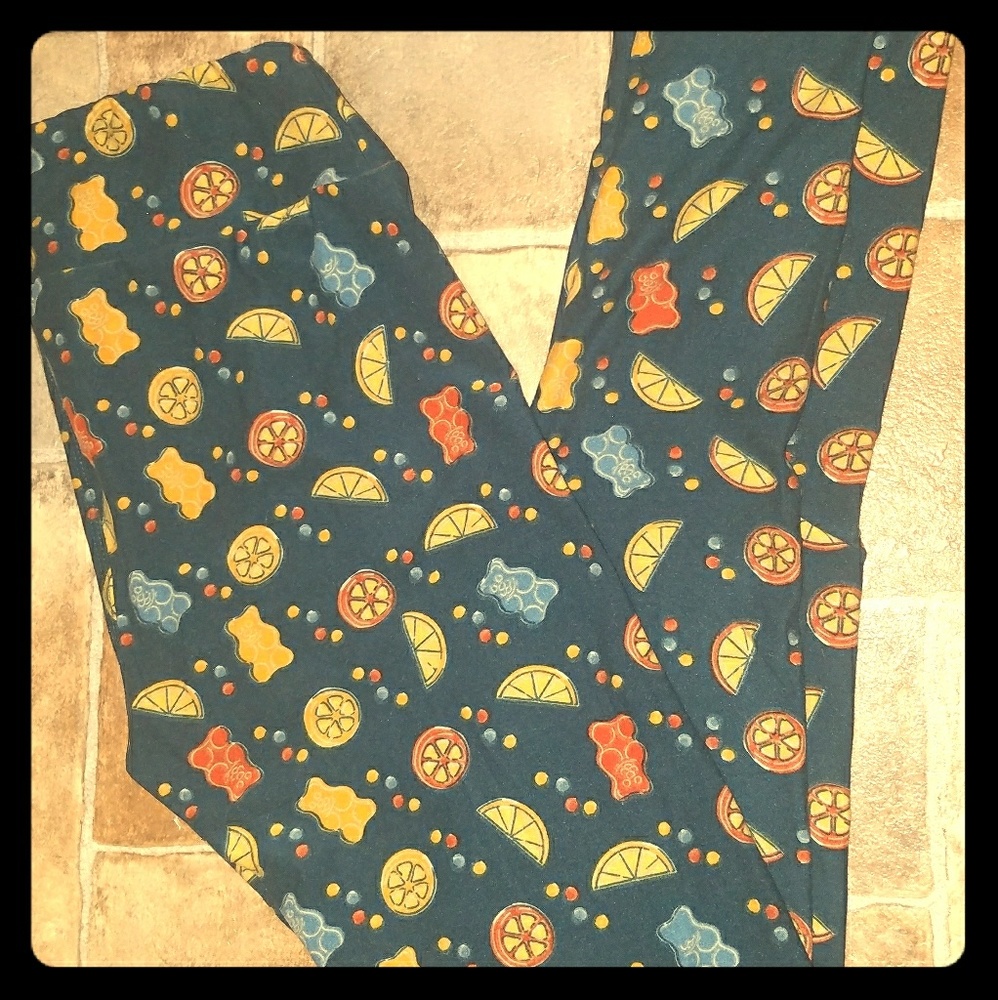 Unicorn LuLaroe OS Gummy Bear & Lime Leggings🦄