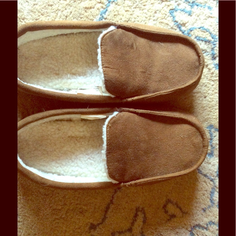 Barely Worn Boys Slippers