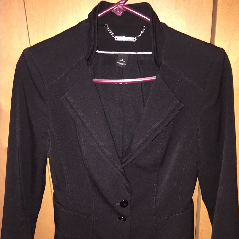 Black tailored suit jacket