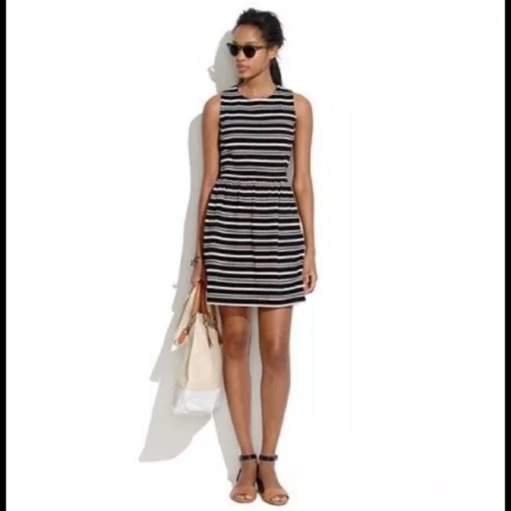💕Madewell 💕 Afternoon Dress in Black Stripe