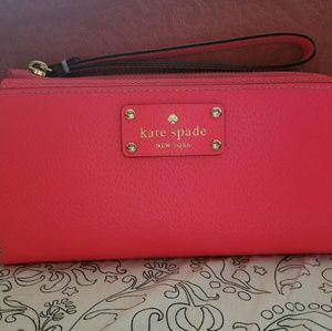 Kate Spade New York Layton wristlet wallet