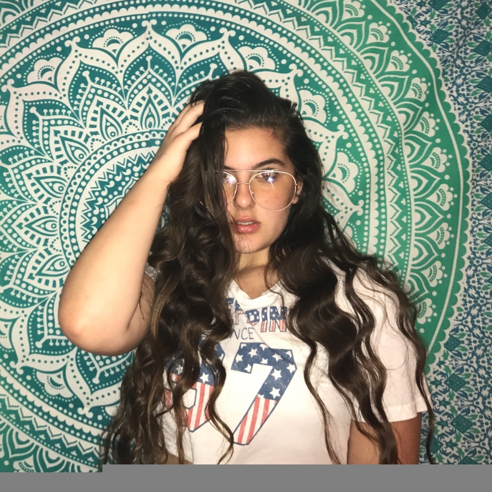 Meet your Posher, Julianna