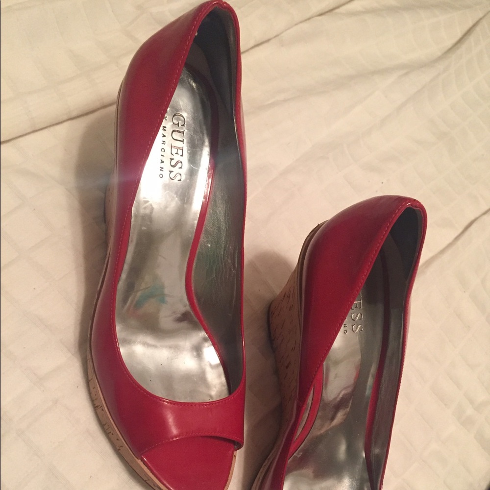 Guess wedges