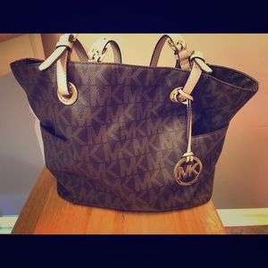 Micheal Kors Tote