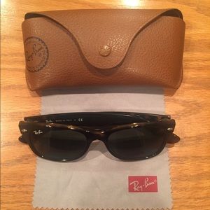 NEW RayBan 2132 Classic Wayfarer Sunglasses