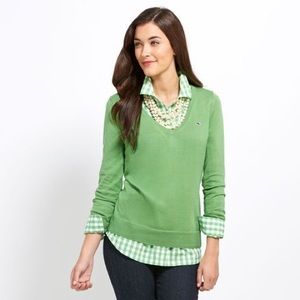 Vineyard Vines green V-neck sweater size Small