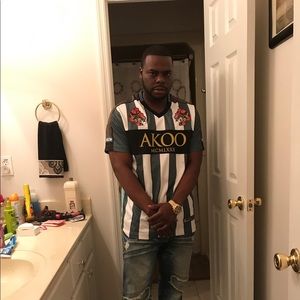 Meet your Posher, Harvey