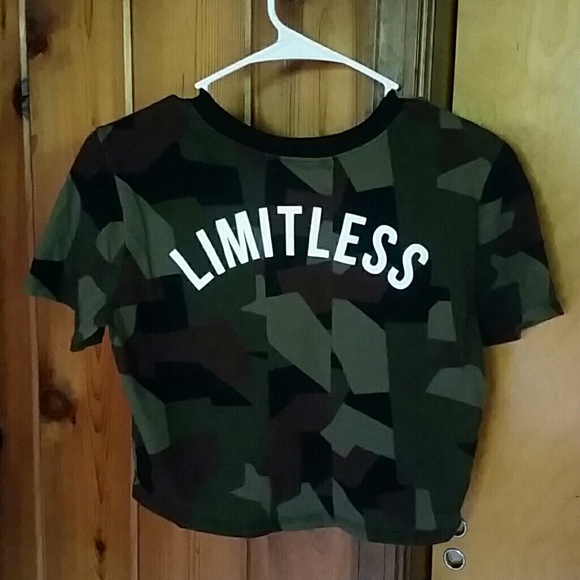 Crop top - Picture 2 of 2