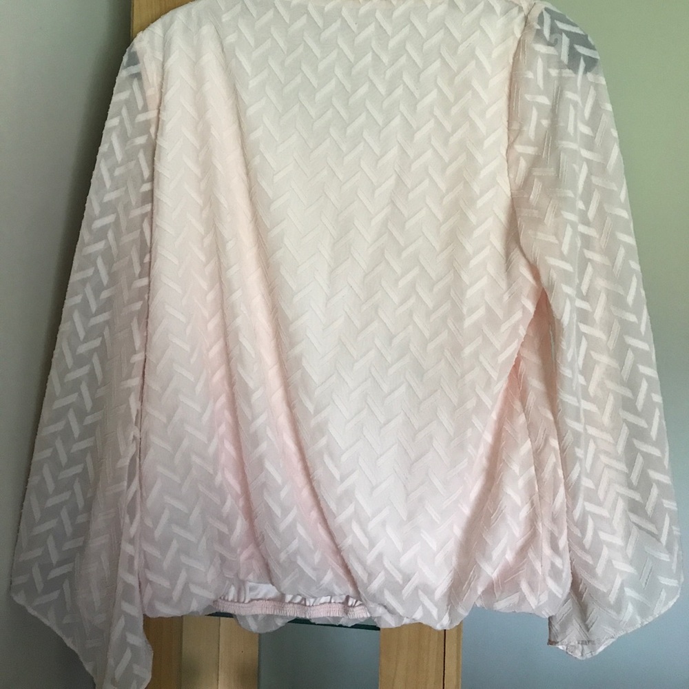 Formal flowy top - Picture 3 of 3
