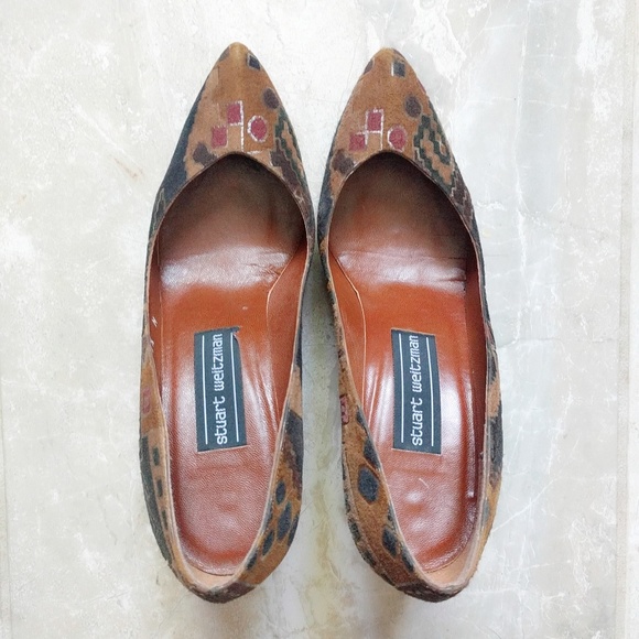 Vintage 1990s Stuart Weitzman Tapestry Print Suede Midi Pump 7.5 - Picture 4 of 8