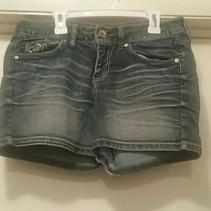 WOMENS A.N.A PETITE SHORTS SIZE 8 DENIM SHORTS