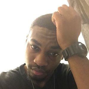 Meet your Posher, Devonte