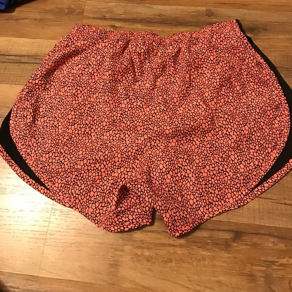 Nike shorts!! - Picture 2 of 3