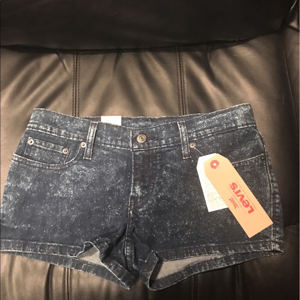 Levi shortie shorts.