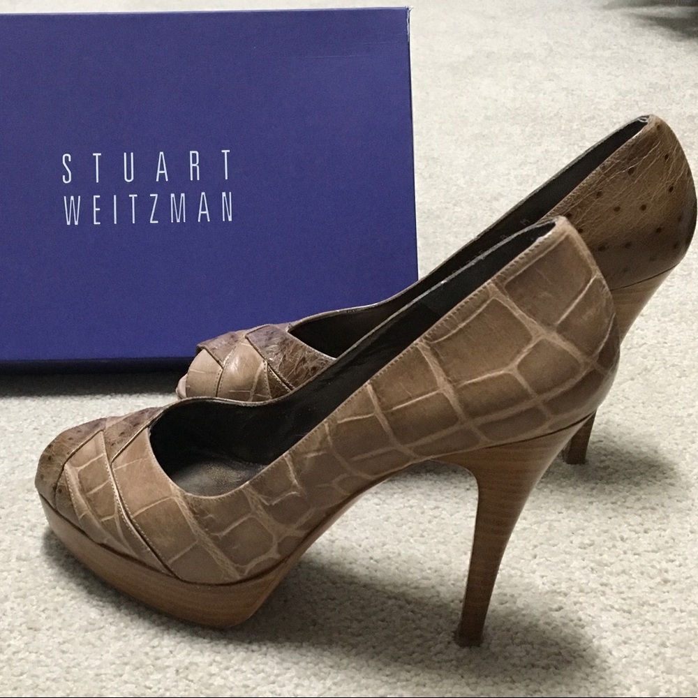 Stuart Weizmann Cashew Guinea Croco pump