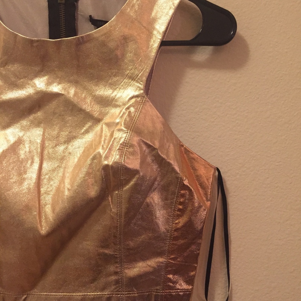 Forever 21 Metallic Gold Crop Top