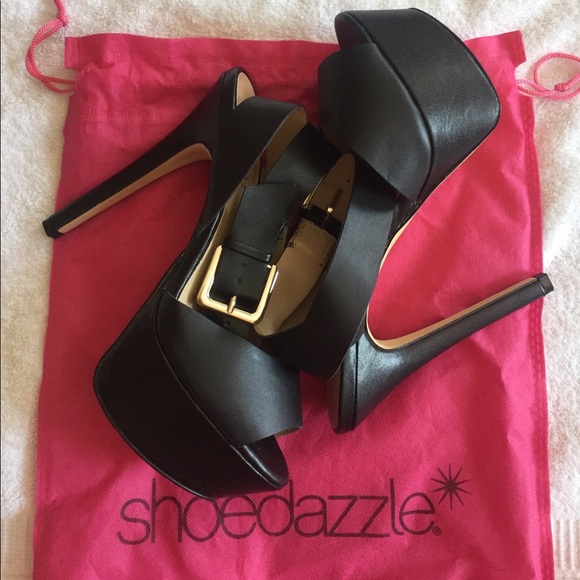 ShoeDazzle Shoes - *NEW* Shoedazzle platform peeptoes