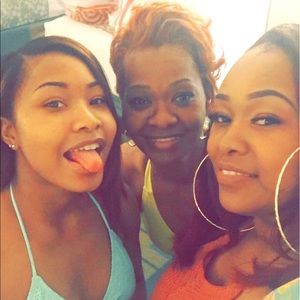 Meet your Posher, Jeniene