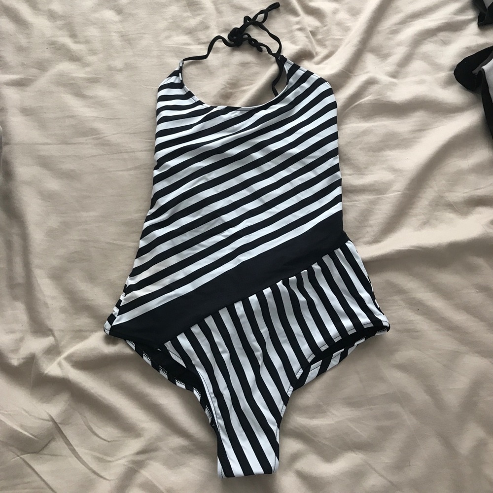 Zara swimsuit size small