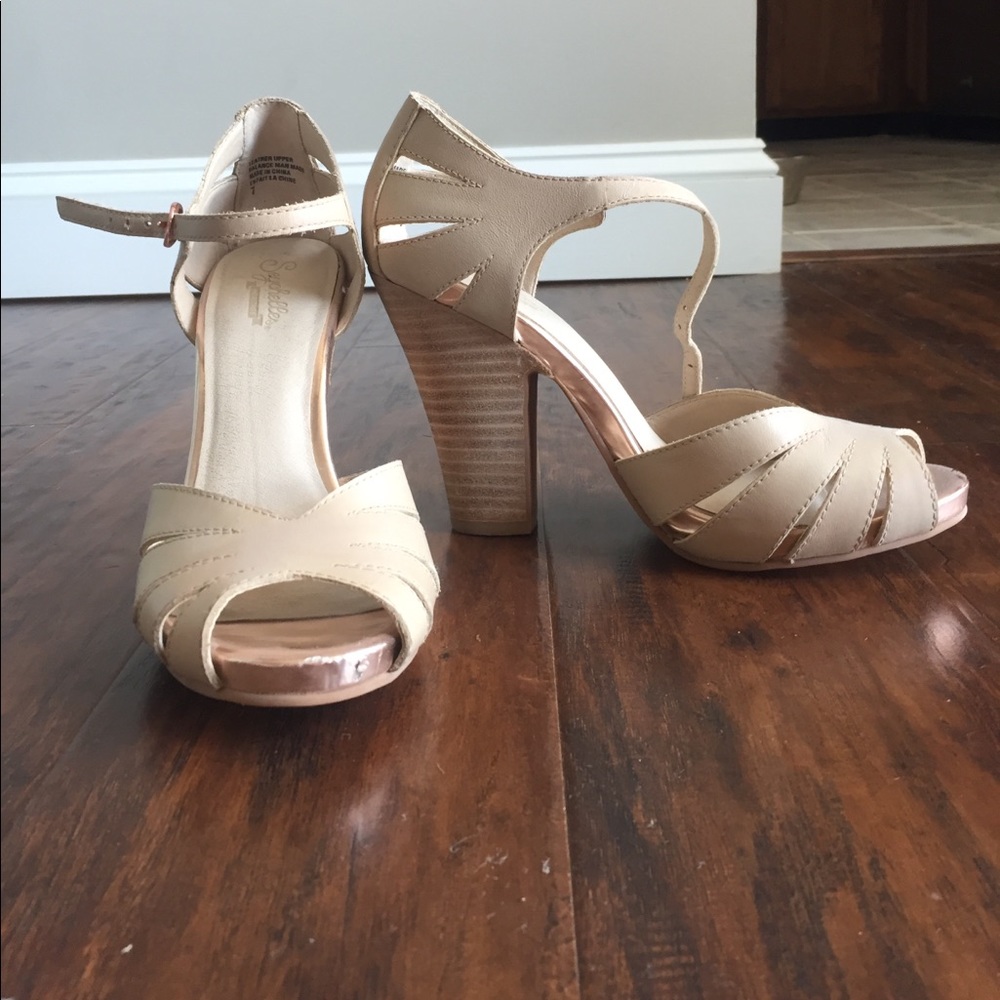 Nude Seychelles Heel