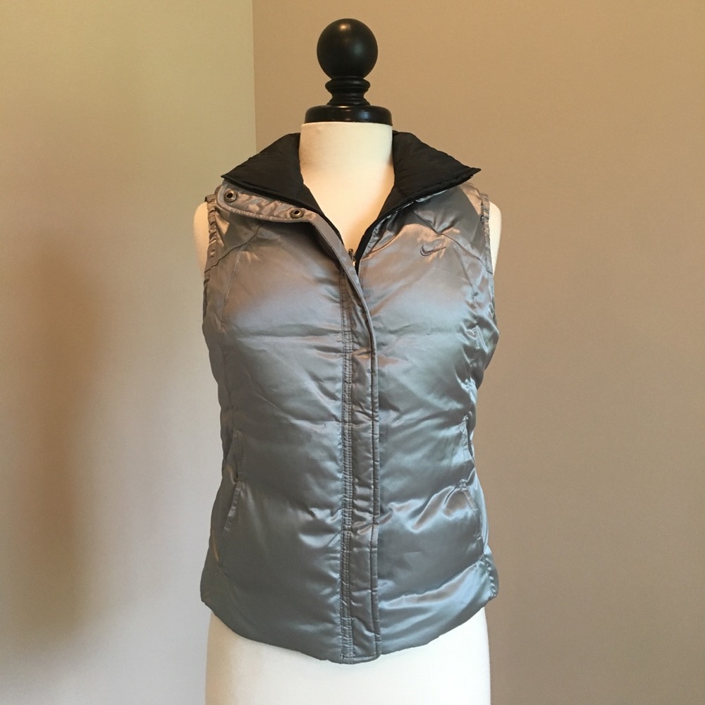 Nike reversible puffer vest