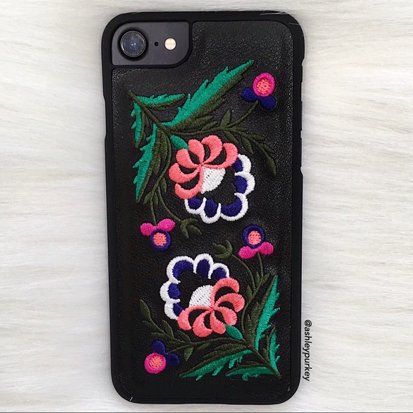 Daisys Boutique Accessories - ❤️SALE❤️ floral embroidered iPhone 6/6s phone case