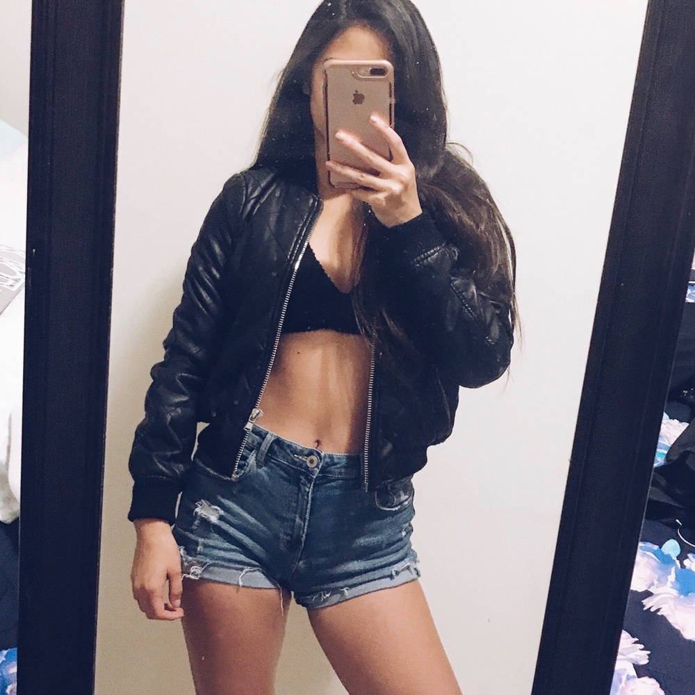 FOREVER 21 LEATHER JACKET