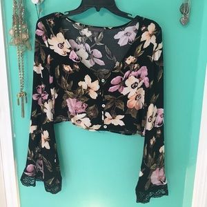Long sleeved crop top