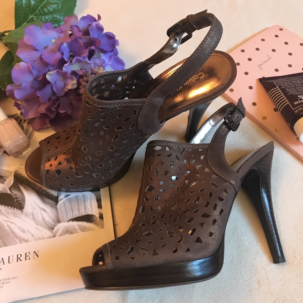 👠 Calvin Klein Peep Toe Bootie