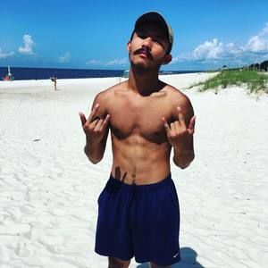 Meet your Posher, Tin