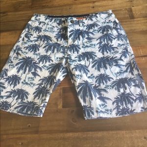 Super Dry fun Palm Tree shorts 🌴 M