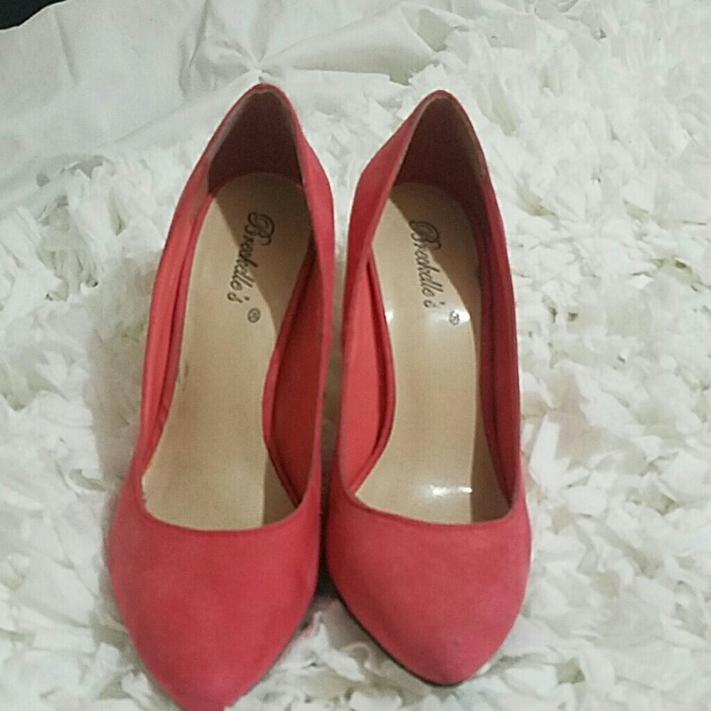 Salmon heels