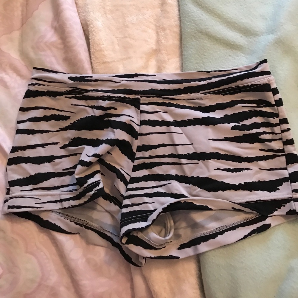 Zebra print spandex, Medium