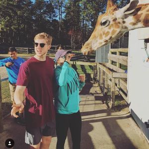 Meet your Posher, Cameron