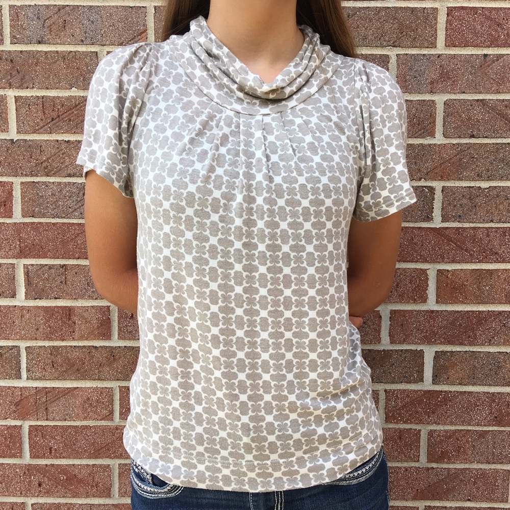 Banana Republic Low turtle neck top