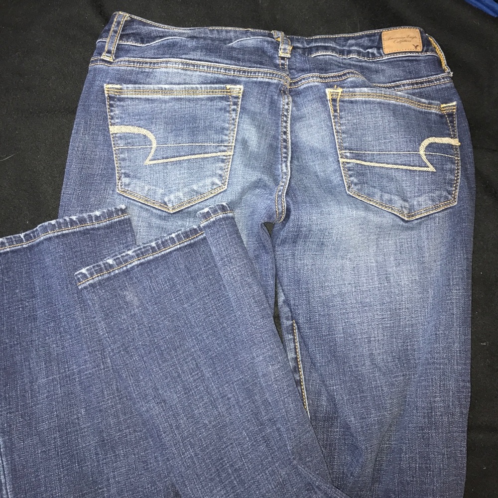 American eagle medium wash skinny kick jeans! SZ 8
